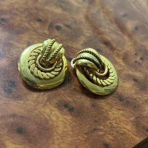 Vintage Gold clip earrings